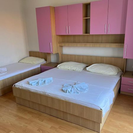 Apartmani Kacola Tučepi Buitenkant foto