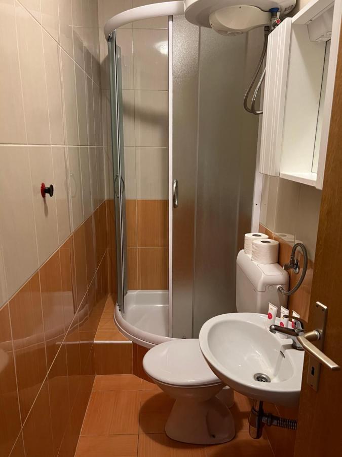 Apartmani Kacola Tučepi Buitenkant foto