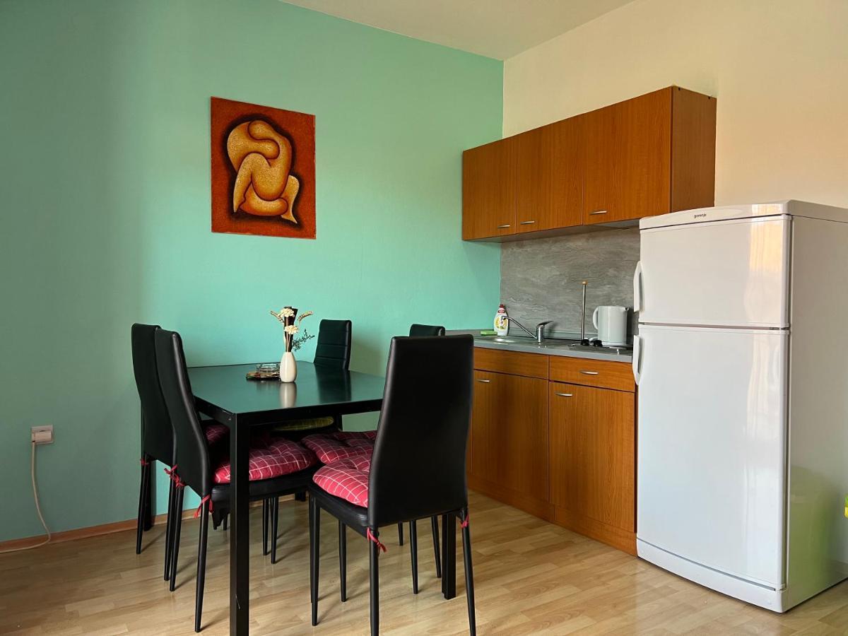 Apartmani Kacola Tučepi Buitenkant foto